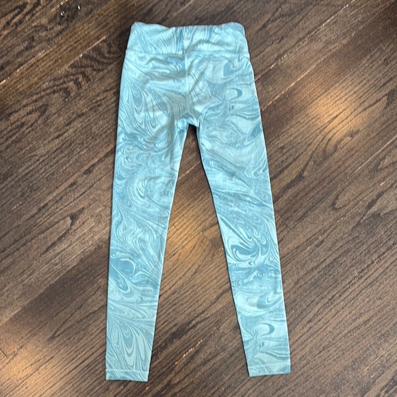 Stylish Blue Kids Leggings by Athleta Girl  (size 7) - Picture 4 of 5